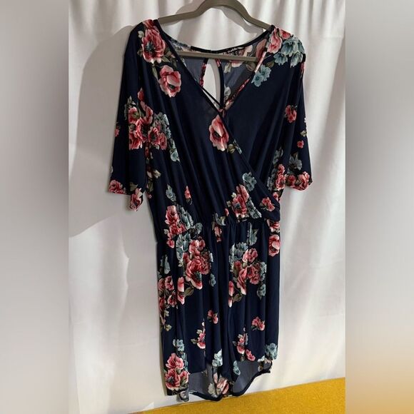Charlotte Russe Floral Romper Y2K, Size 3X - Picture 2 of 4